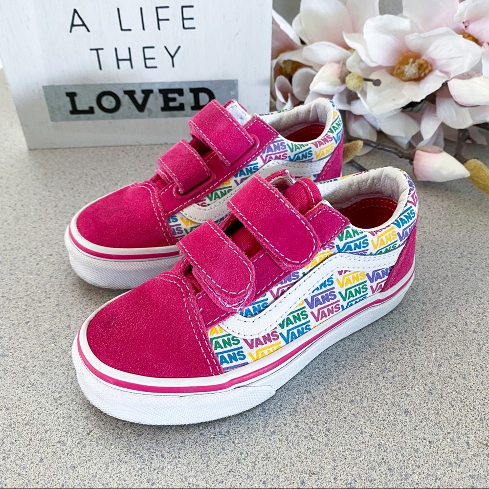 HTF- Pink Vans 🌈